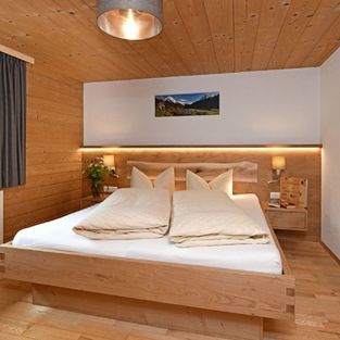 Doppelbett im Ferienappartement
